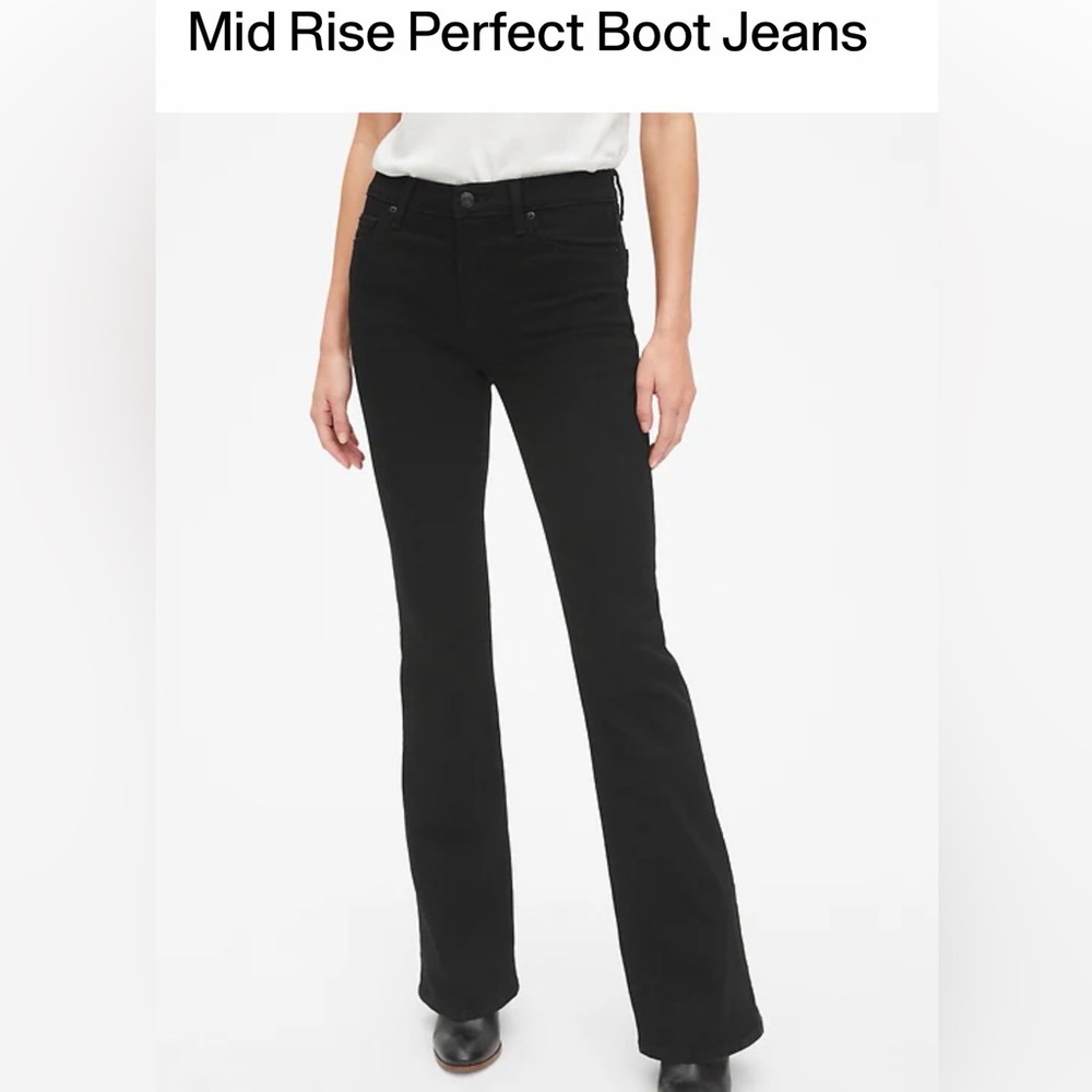 NWOT- GAP Women's Black Boot Cut Jeans